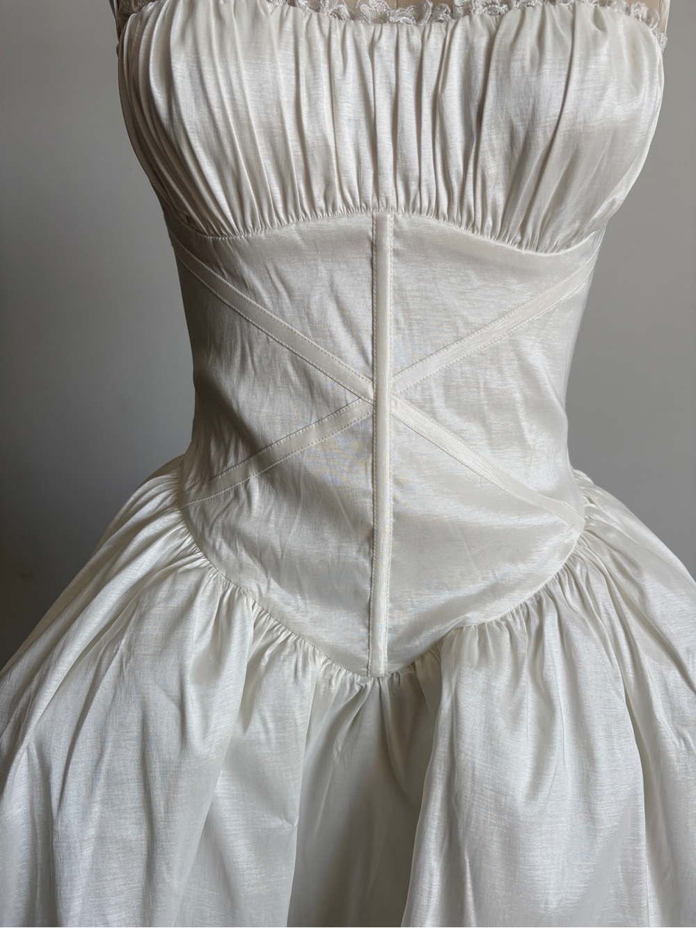 $429 NWOT For Love And Lemons “Evelyn” Mini Taffeta Dress in White Sz Small - Picture 8 of 12